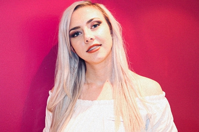 angelique angepasst